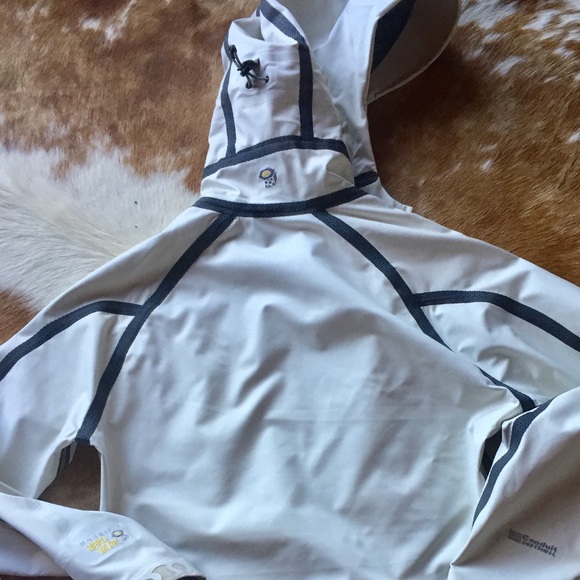 Mountain Hardware technical soft shell jacket - Picture 5 of 6